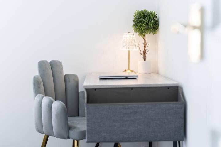 Open Mind Property - Luxury House & Free Parking Portsmouth Esterno foto